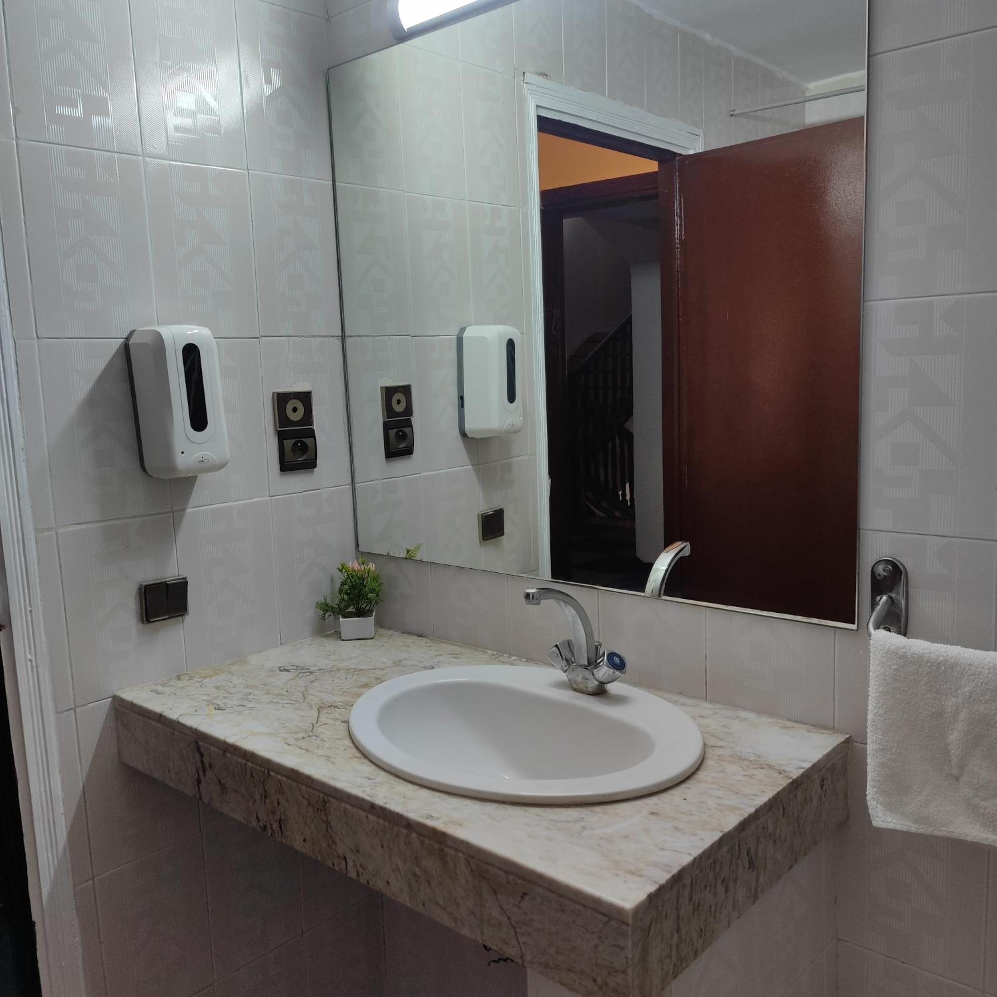Amrouss Touristic Darmaroc Hotel Азру Стая снимка
