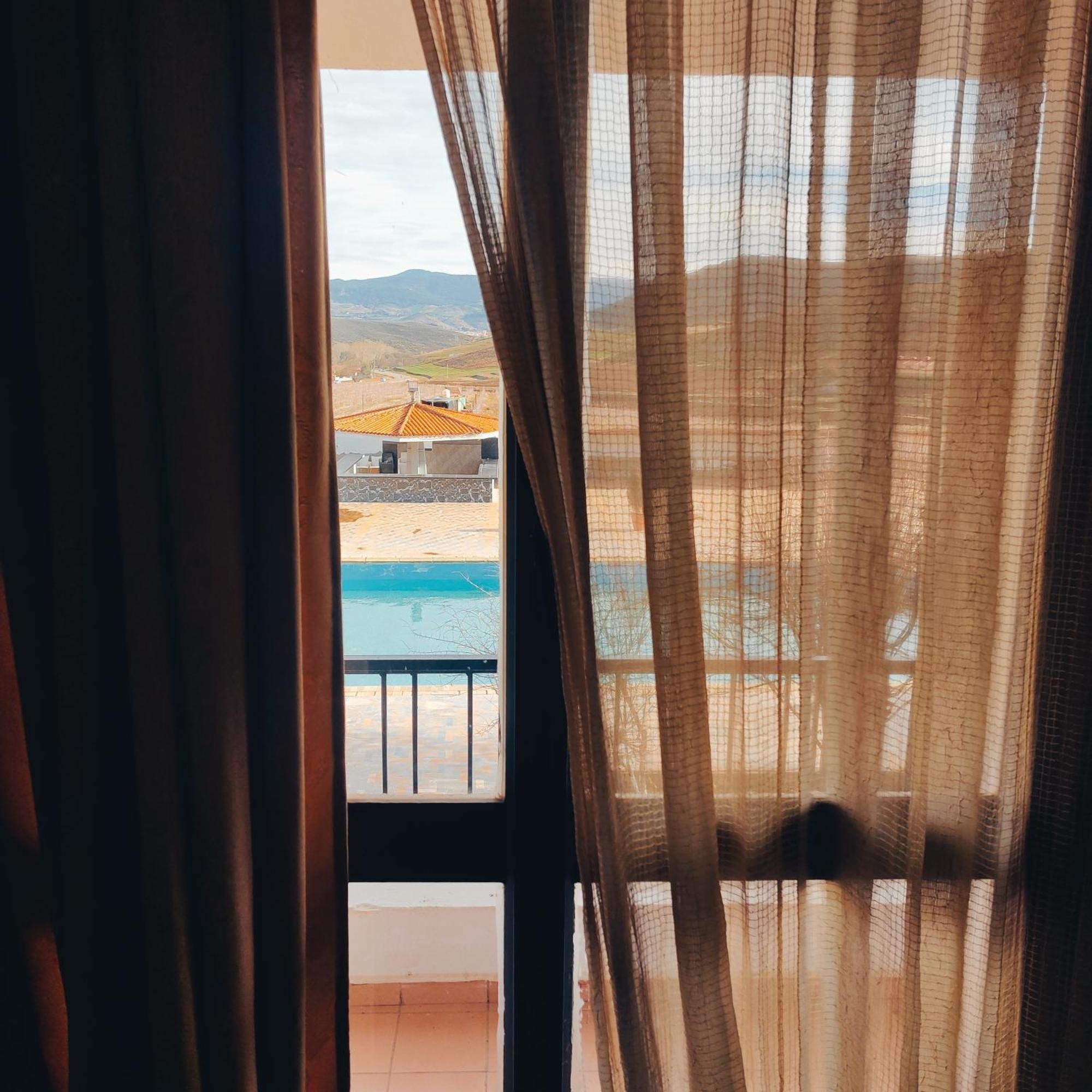 Amrouss Touristic Darmaroc Hotel Азру Стая снимка