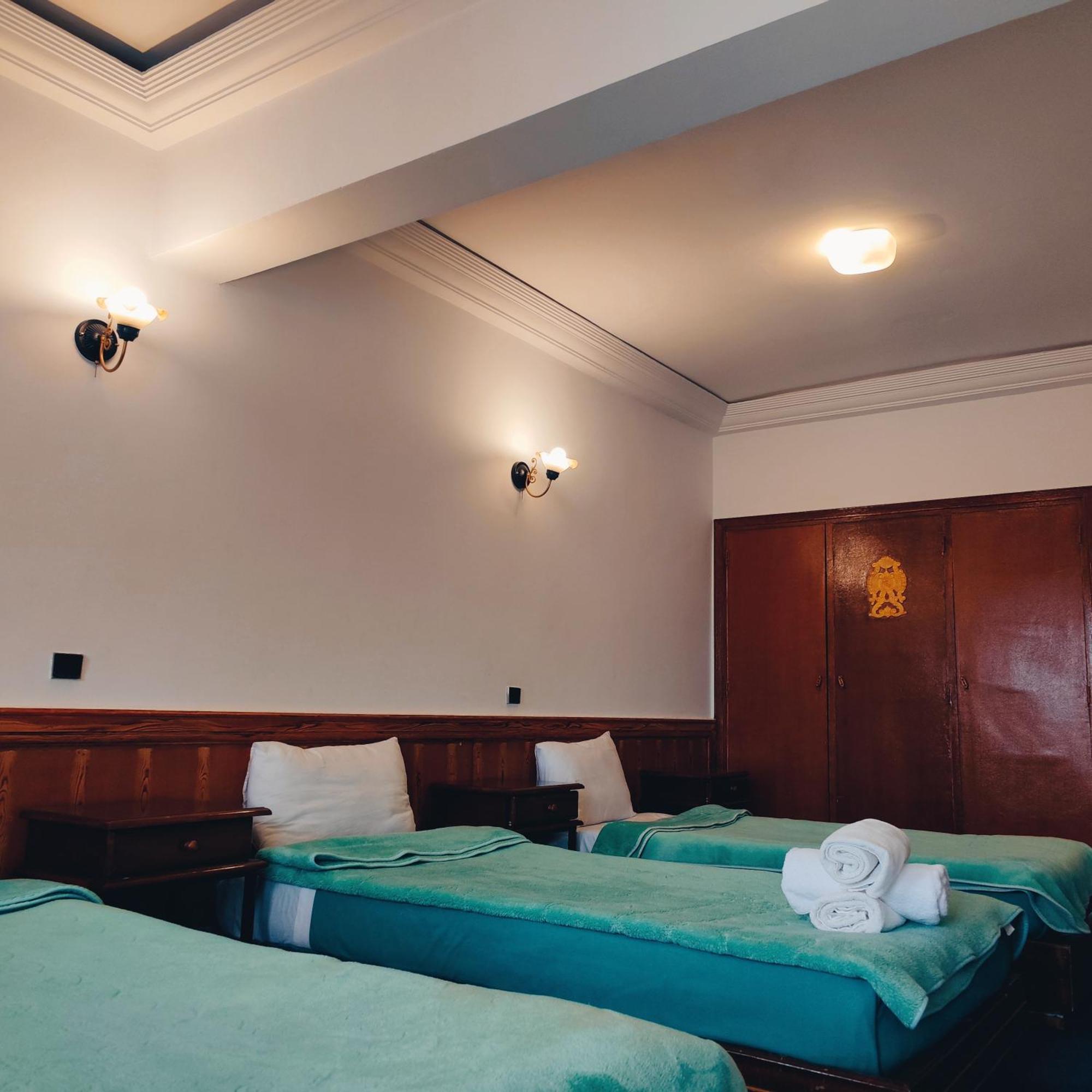 Amrouss Touristic Darmaroc Hotel Азру Стая снимка